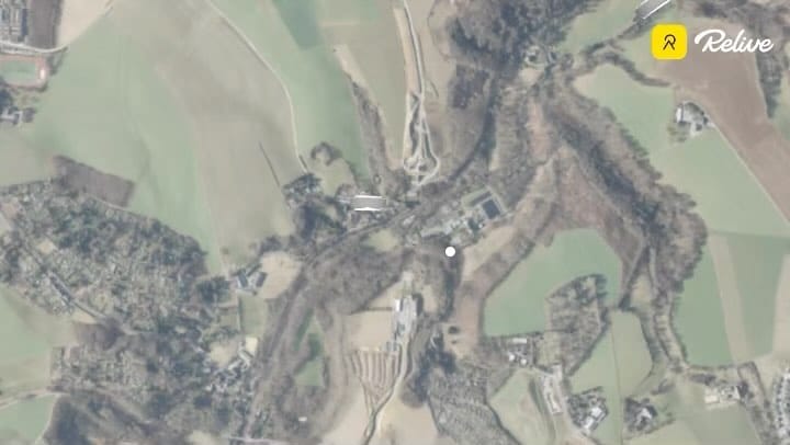 Und dann sind da auf einmal ganz viele Jakobsmuscheln und der Morgen beginnt auf dem Camino. 💛
•
•
•
•
#caminoaddict #caminoaddict #elcaminodesantiagodecompostela #jakobsweg #caminodesantiago #camino2023 #jakobsweg2023 #caminowithkids #jakobswegliebe #caminoliebe #derwegruft #caminoiscalling
#caminofrances #einmalpilgerimmerpilger 
#onceapilgrimalwaysapilgrim #jakobswegspanien #caminoaddicted #pilgernmitkindern #jakobswegmitkindern #caminomitkindern #caminomitkind #jakobswegmitkind